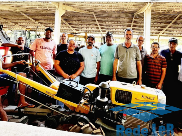 Atílio Vivacqua: Prefeitura entrega equipamentos no valor de R$ 136.962,00 para fortalecer a Agricultura Familiar em Atílio Vivacqua