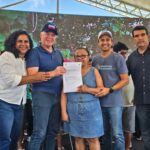 Governo entrega títulos de regularização fundiária e anuncia novos investimentos em Linhares