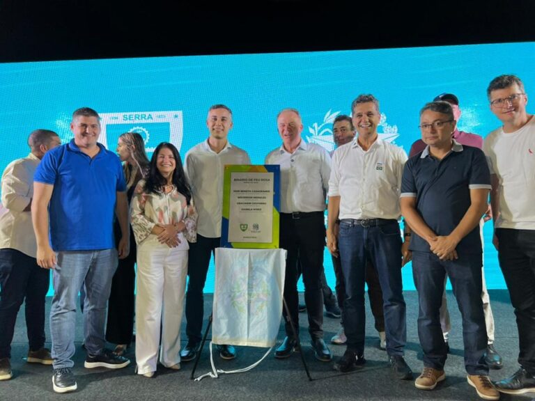 Governo do Estado entrega obras do Binário de Feu Rosa, na Serra