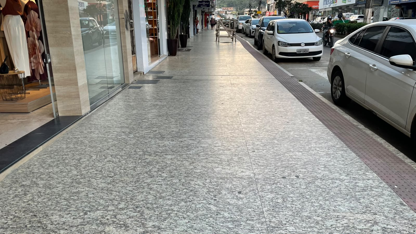 Leia mais sobre o artigo Prefeitura convida população para assinatura da ordem de serviço da obra do calçadão da Avenida Jones dos Santos Neves